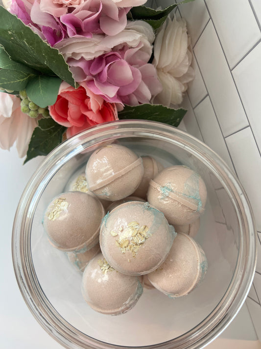 Milk + Honey Bath Bomb