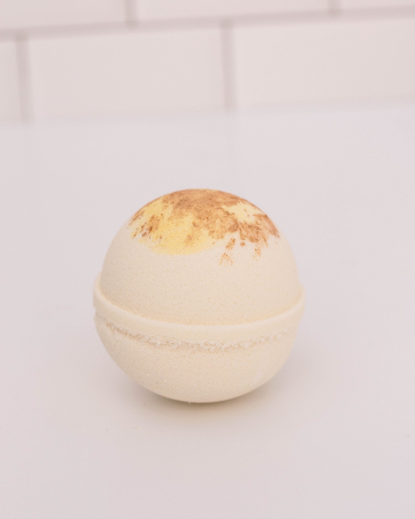 White Tea Ginger Bath Bomb