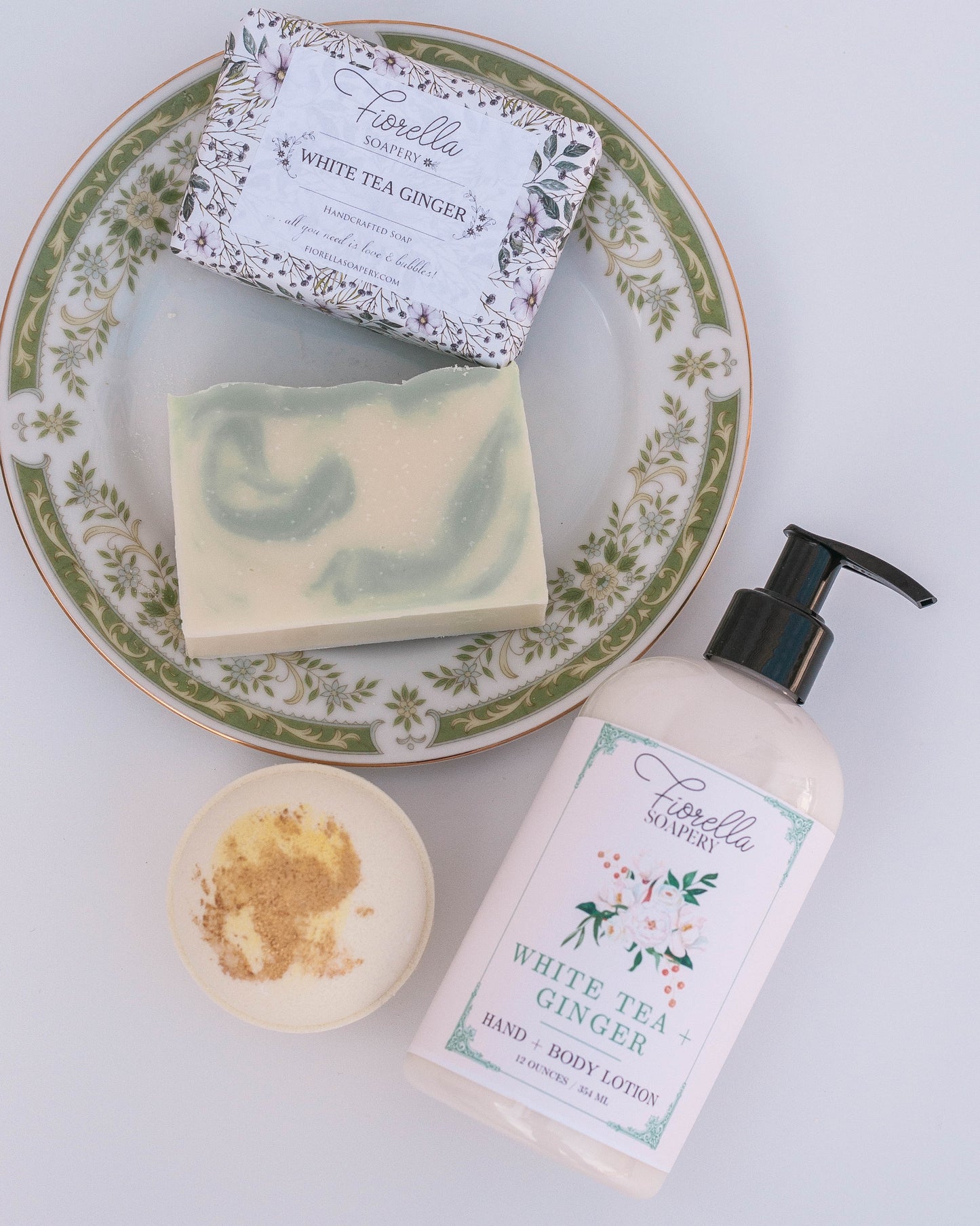 White Tea Ginger Bath Bomb
