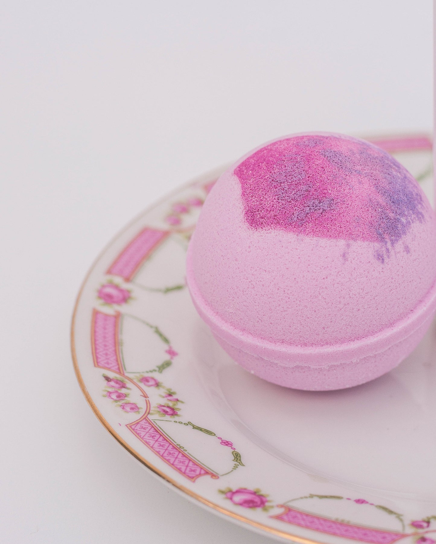 Black Raspberry Vanilla Bath Bomb